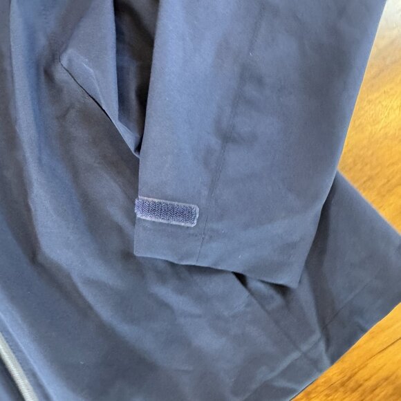 SWISSTECH MEN'S DARK BLUE RAIN/WEATHER COAT / SIZE Medium - Picture 3 of 9